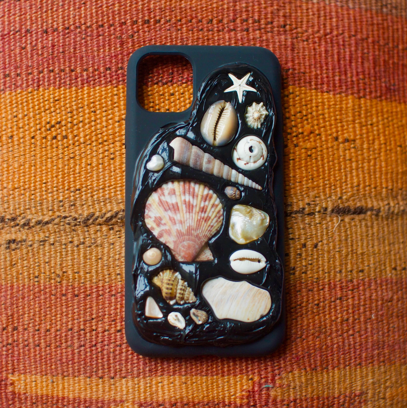 shell case phone Blue Outline Sea Shells Shock iPhone Case | Summery Phone Cases